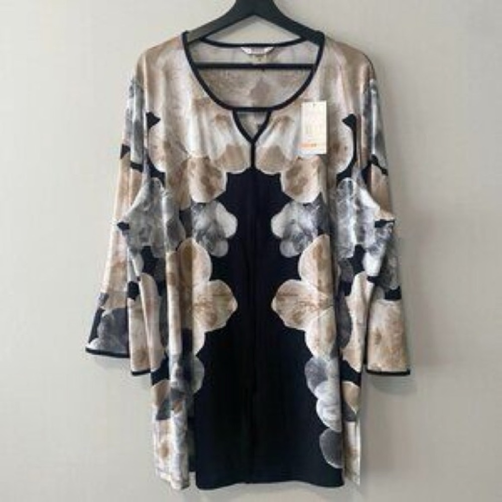 TanJay Black and Beige Floral Tunic Top